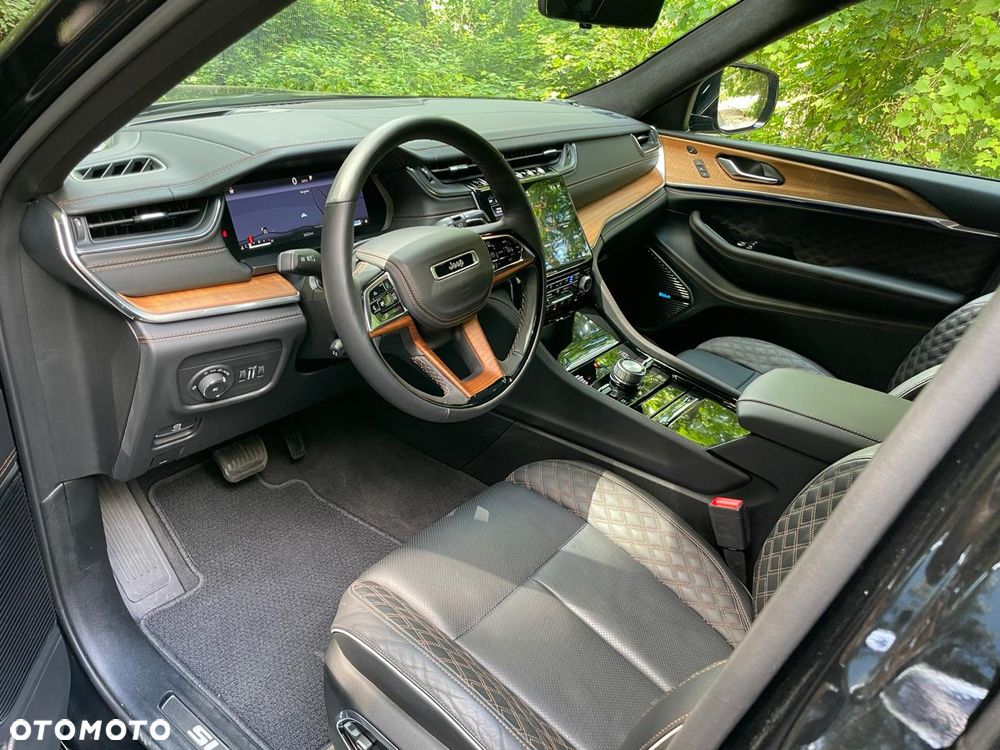 Jeep Grand Cherokee - 6