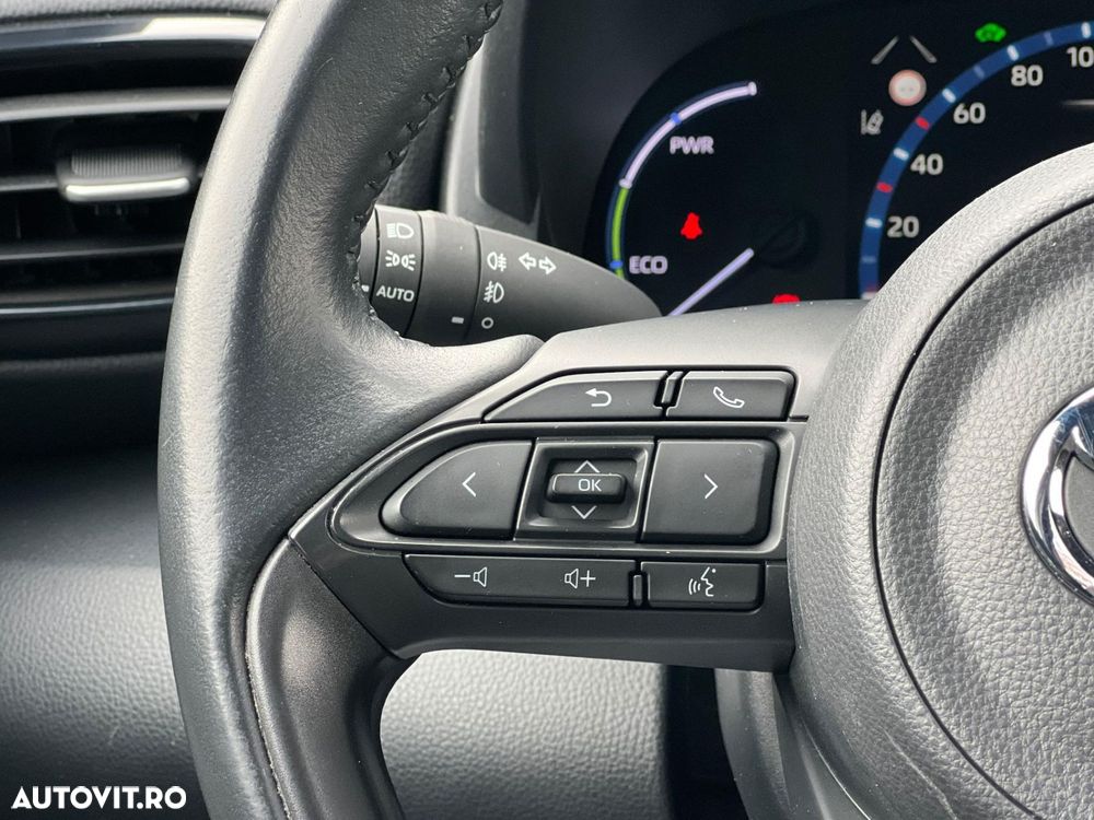 Toyota Yaris Cross 1.5 VVT-i HSD 4x2 Dynamic - 17