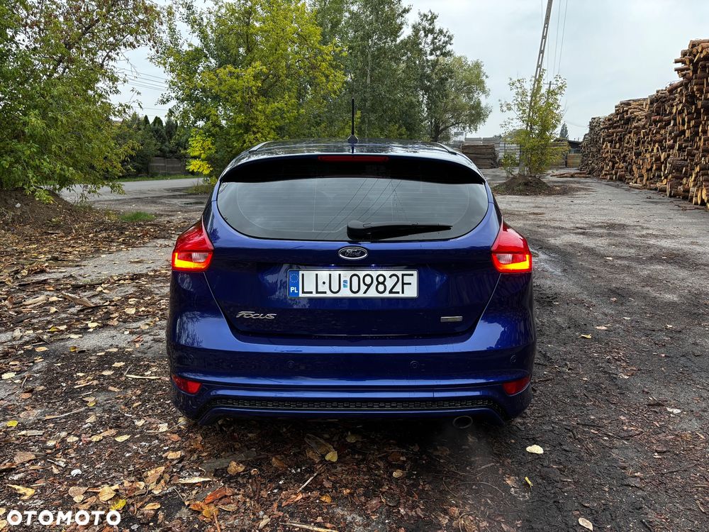 Ford Focus 1.5 EcoBoost Start-Stopp-System ST-Line - 6