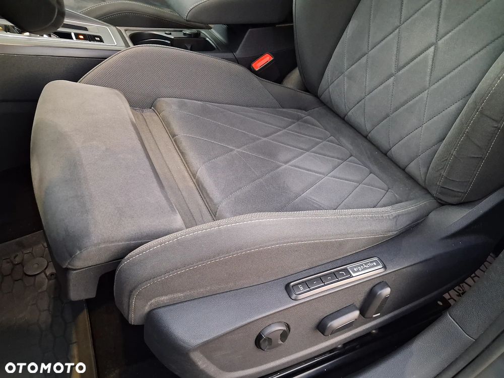 Volkswagen Golf 2.0 TDI Style DSG - 15