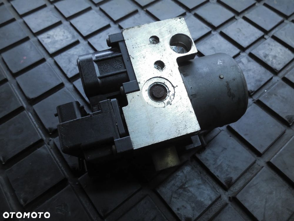 POMPA ABS AUDI A4 B5 1.9 TDI 0273004132 POSIADAM 3 SZT - 6