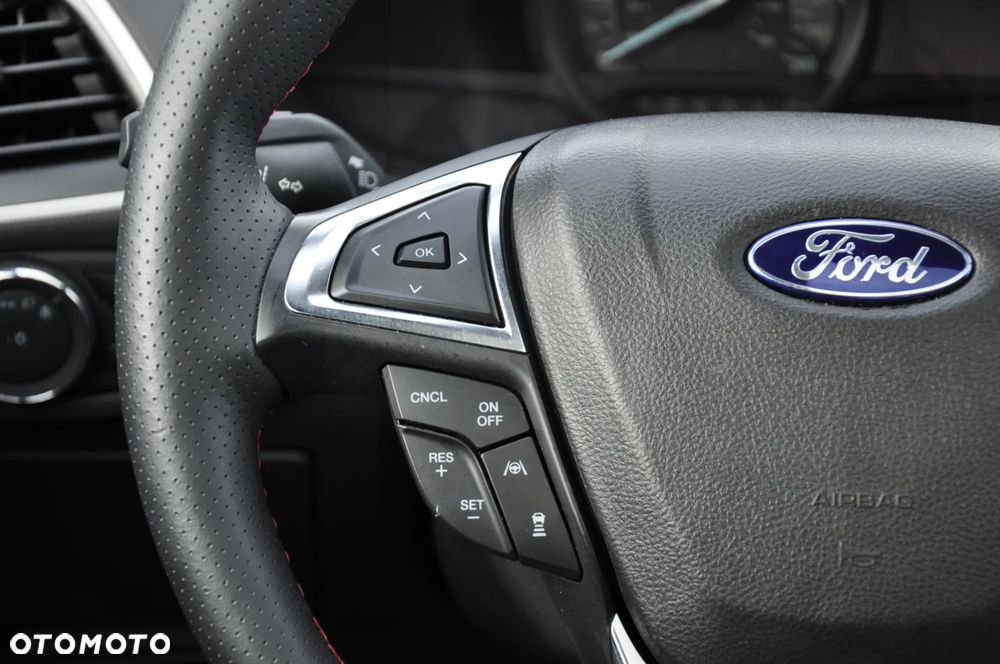 Ford Edge - 15