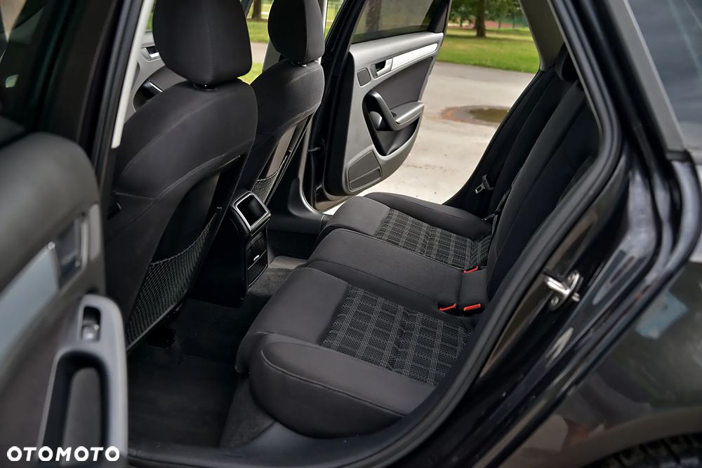 Audi A4 Avant 3.0 TDI Quattro Tiptronic - 28