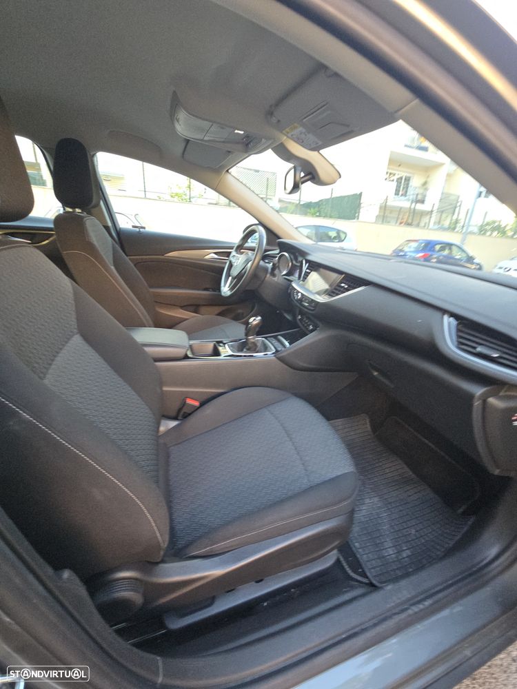 Opel Insignia 1.6 CDTI executive S/S - 20