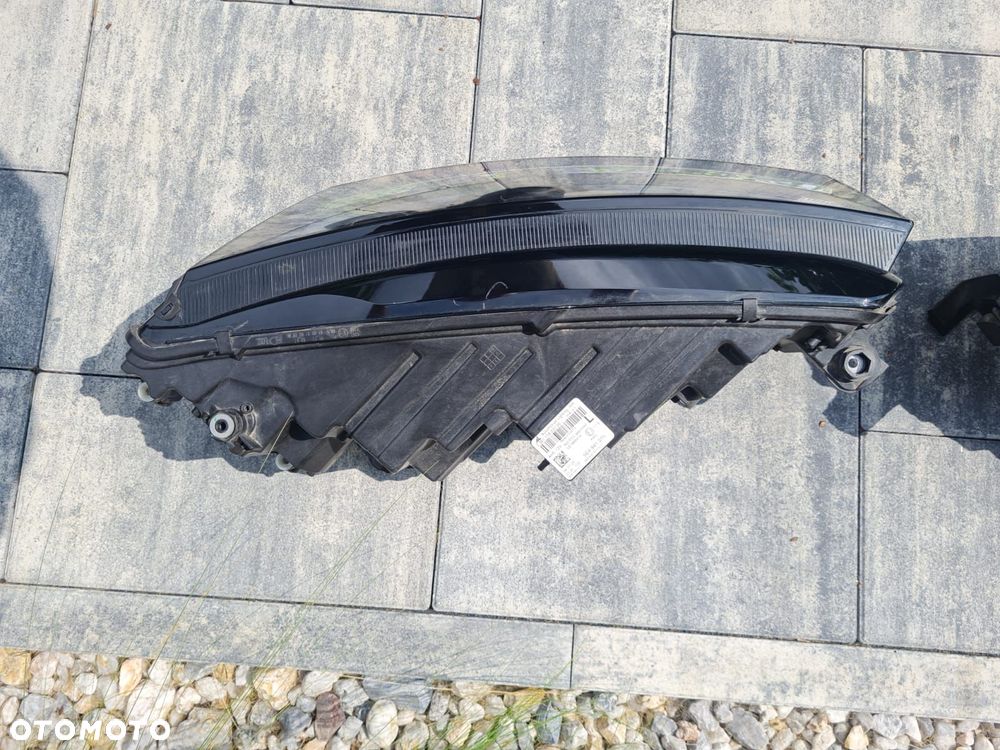 skoda octavia iv 4 kompletne lampy przód full led 5e4941015 5e4941016 - 9