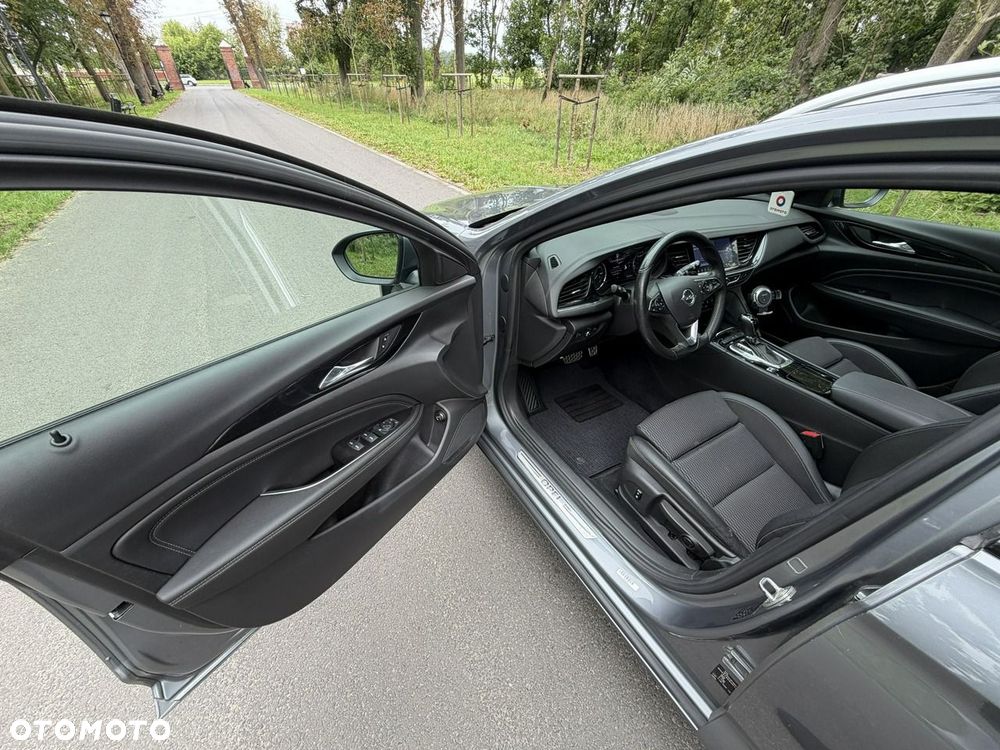 Opel Insignia - 19