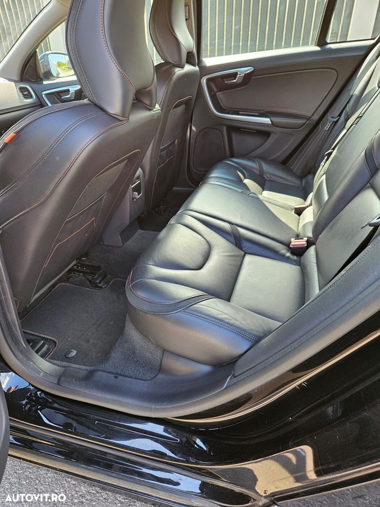 Volvo V60 D2 - 12