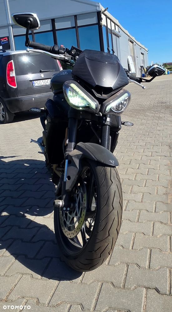 Triumph Street Triple - 5