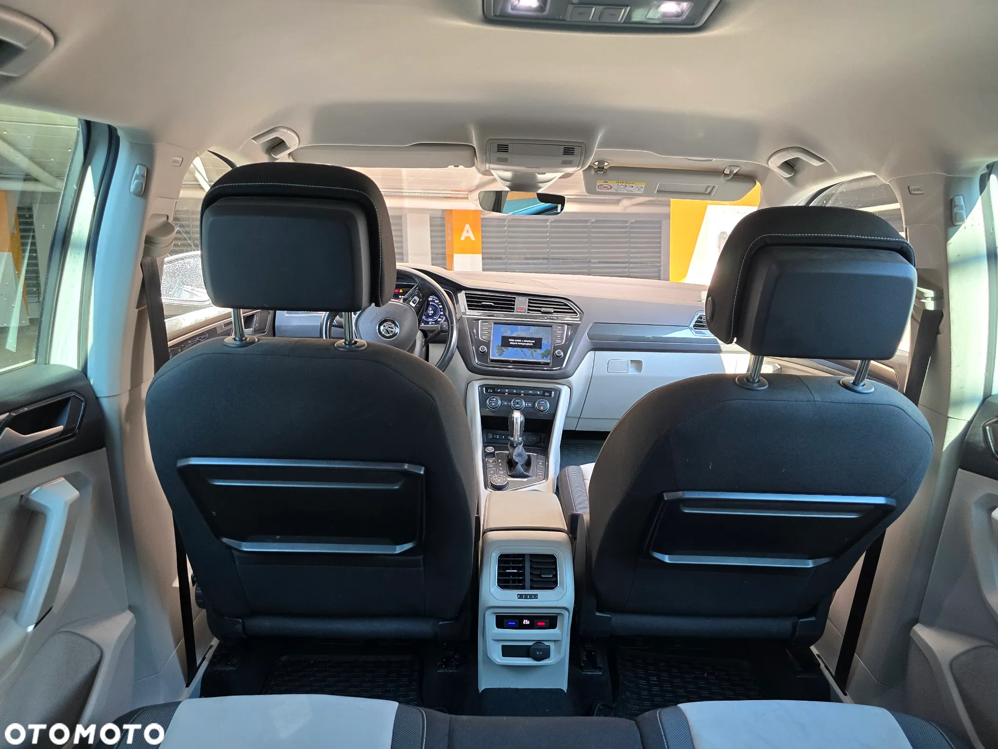 Volkswagen Tiguan - 16