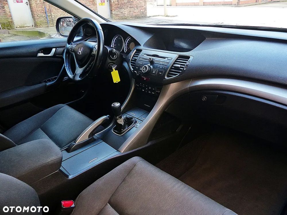 Honda Accord 2.0 Executive - 24