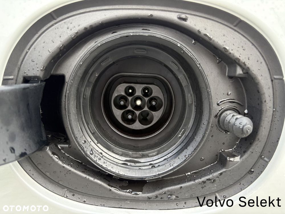 Volvo V90 2025