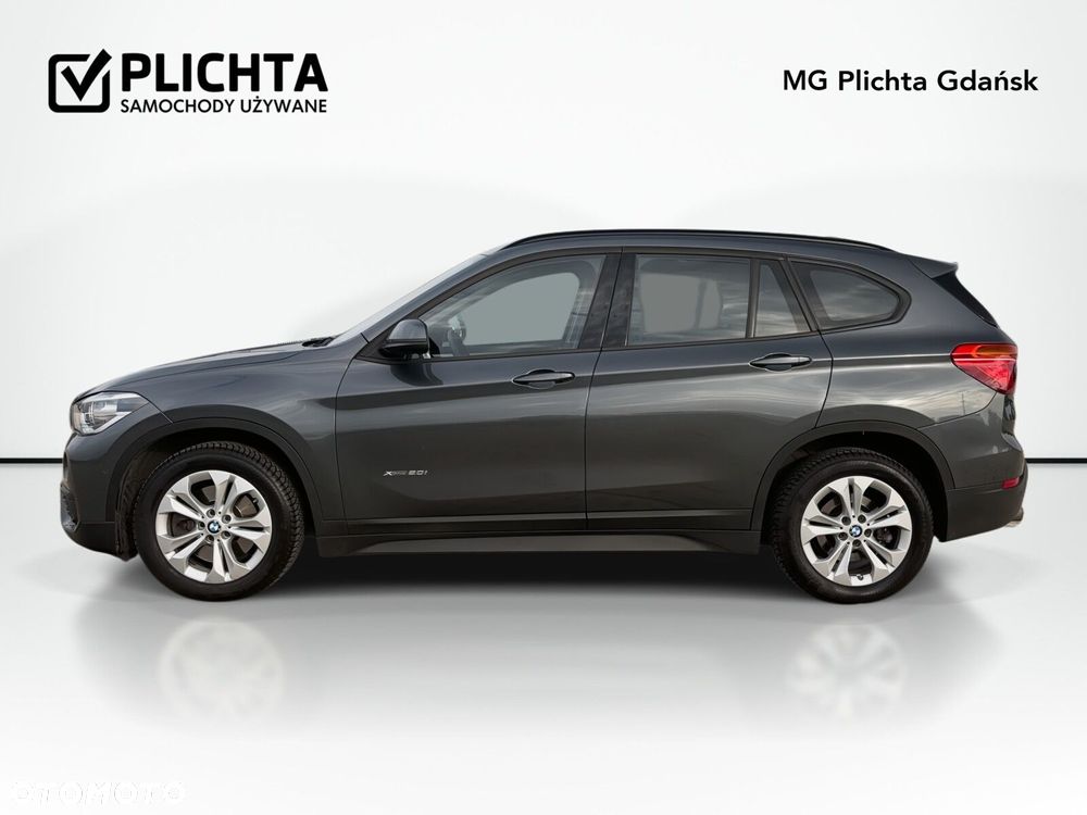 BMW X1 xDrive20i Advantage - 8