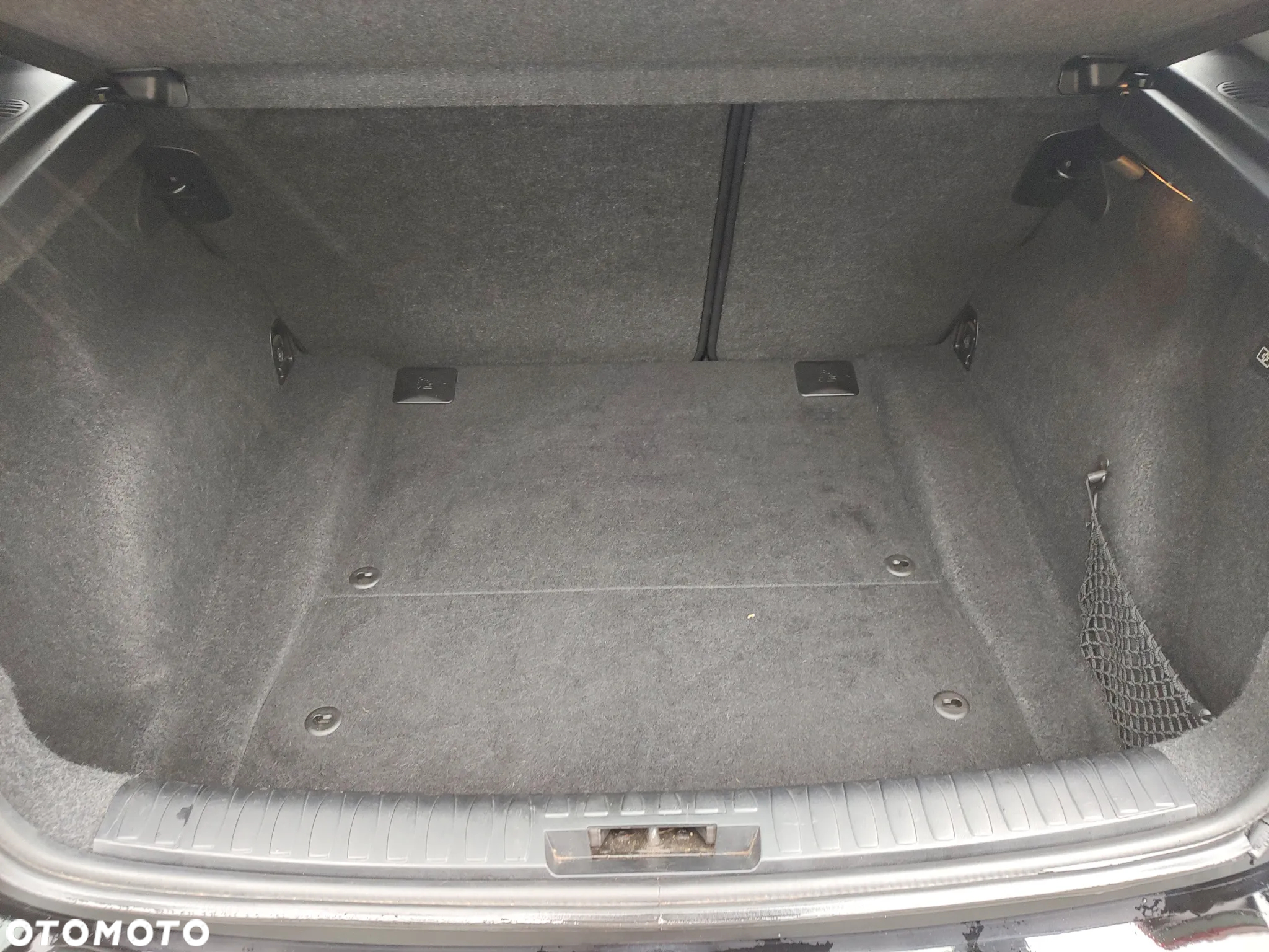 BMW Seria 1 116i - 28