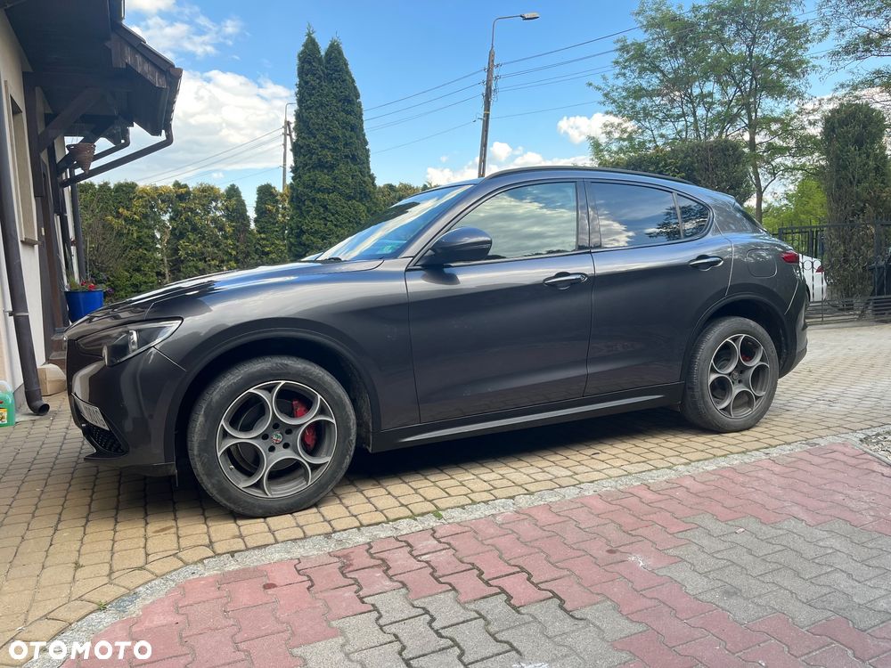 Alfa Romeo Stelvio 2.0 Turbo TI Q4 - 11