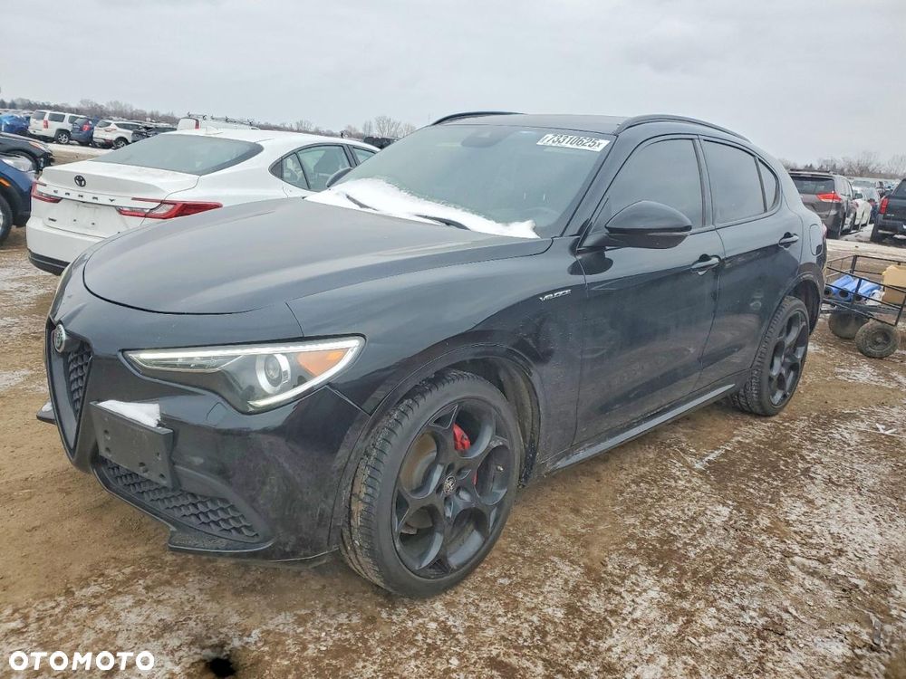Alfa Romeo Stelvio 2.0 Turbo 16V AT8-Q4 Veloce Ti - 2