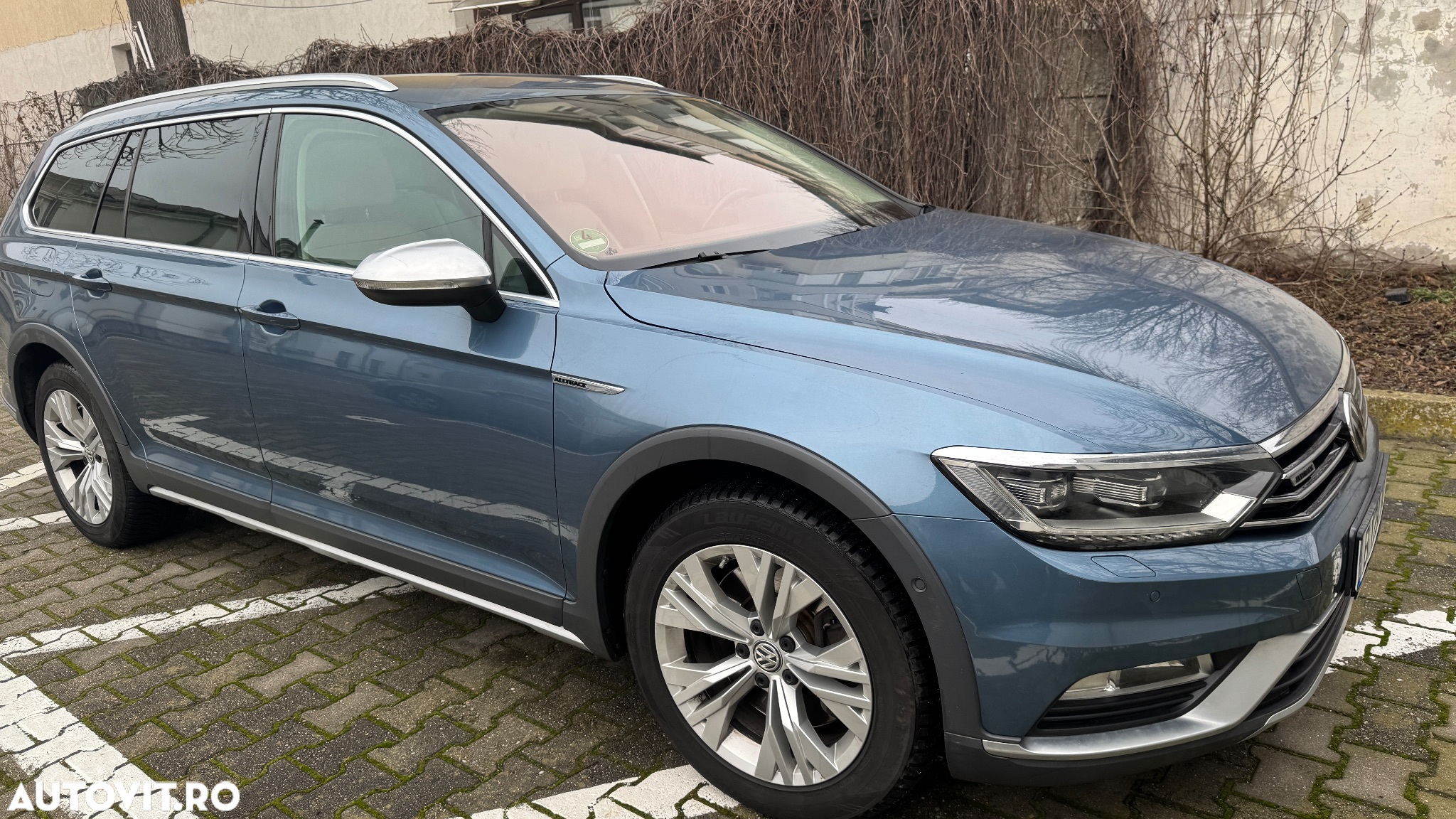 Volkswagen Passat Alltrack 2.0 biTDI 4Mot DSG - 2