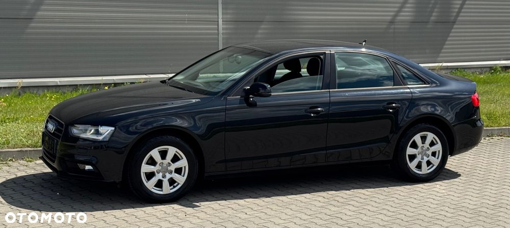 Audi A4 Limousine - 11