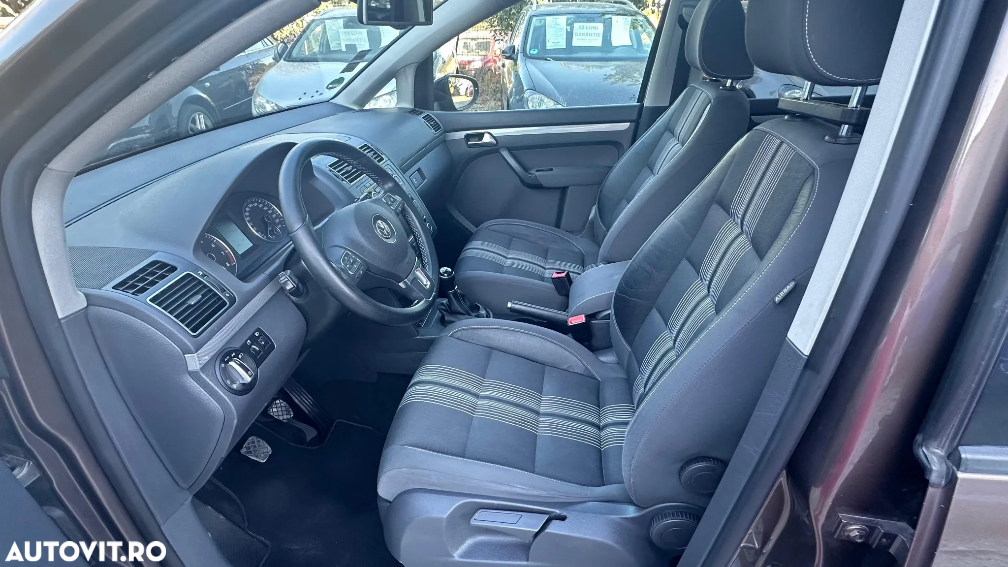 Volkswagen Touran 1.4 TSI MATCH - 22