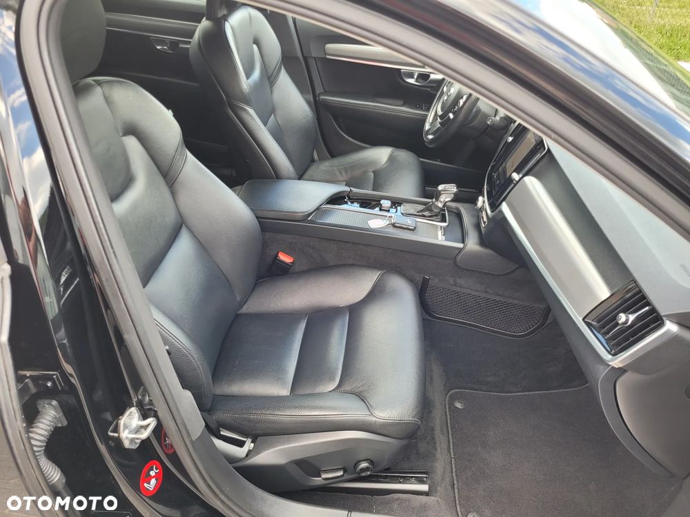 Volvo V90 D4 Geartronic Momentum - 15