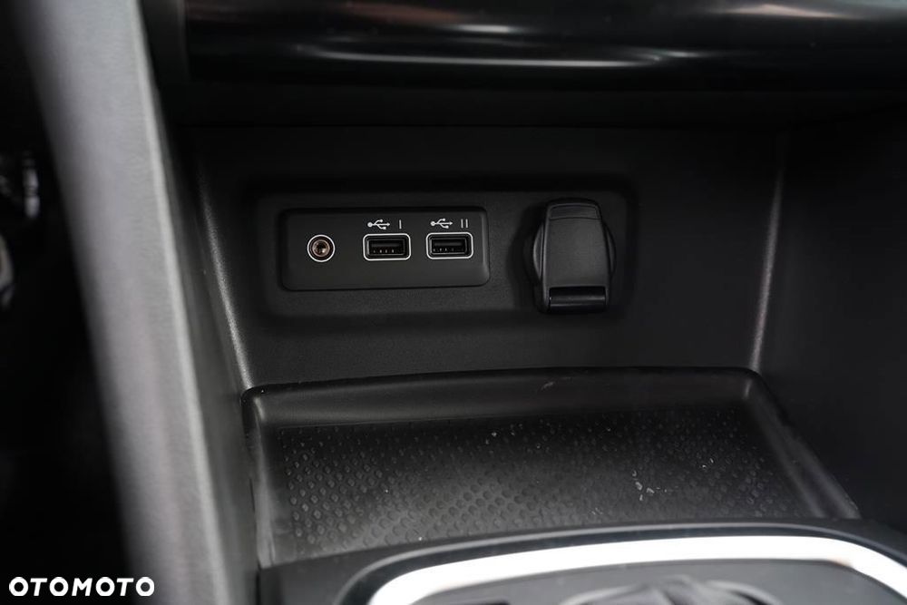 Renault Megane 1.3 TCe Techno EDC - 27