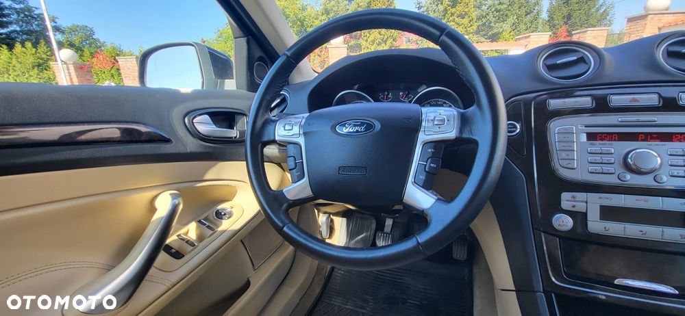 Ford Mondeo 2.0 Ghia Executive - 14