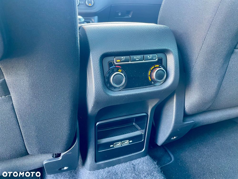 Volkswagen Sharan 1.4 TSI BMT Highline - 32