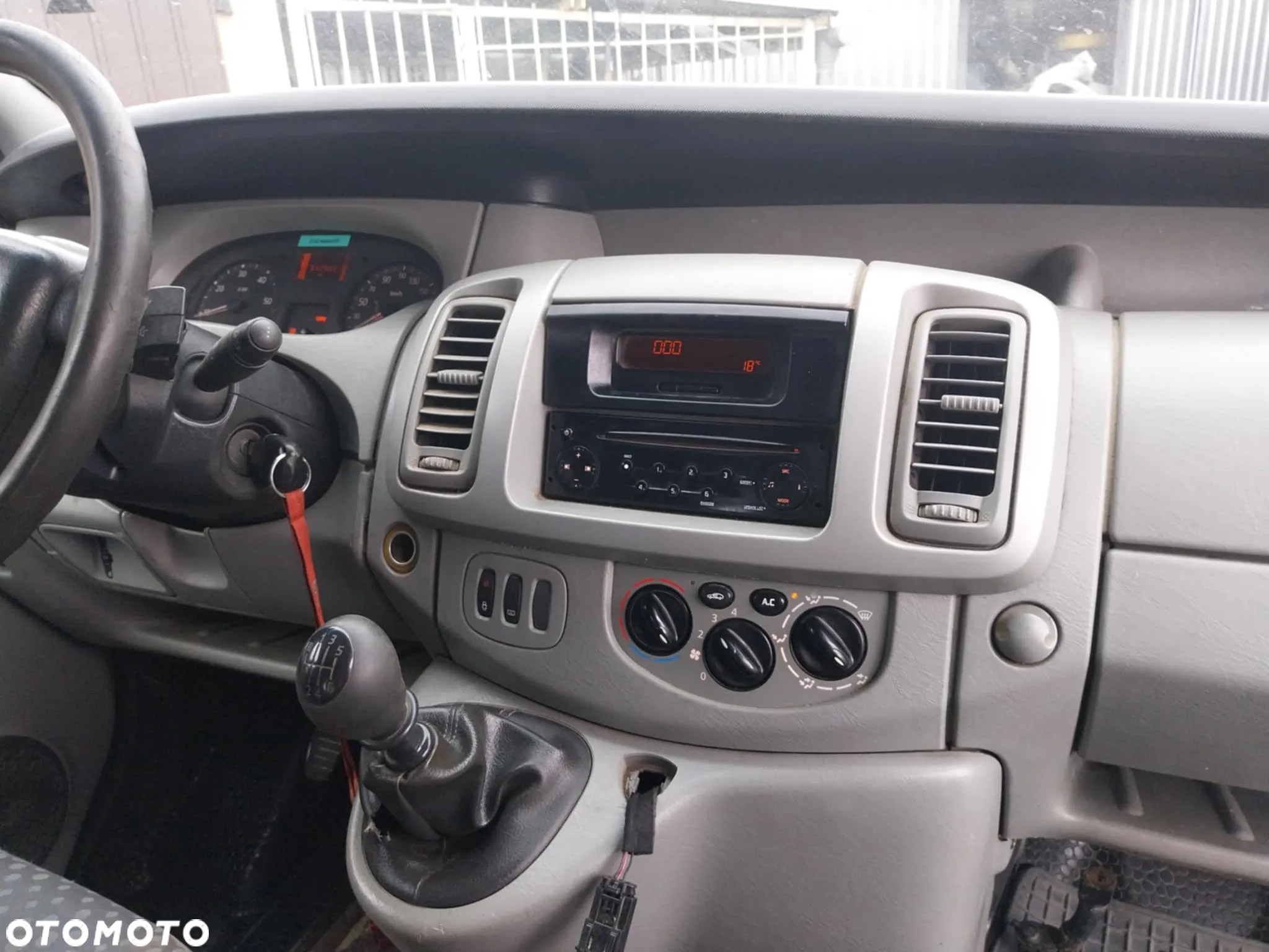 Renault Trafic L1H1 Passenger Lux - 11