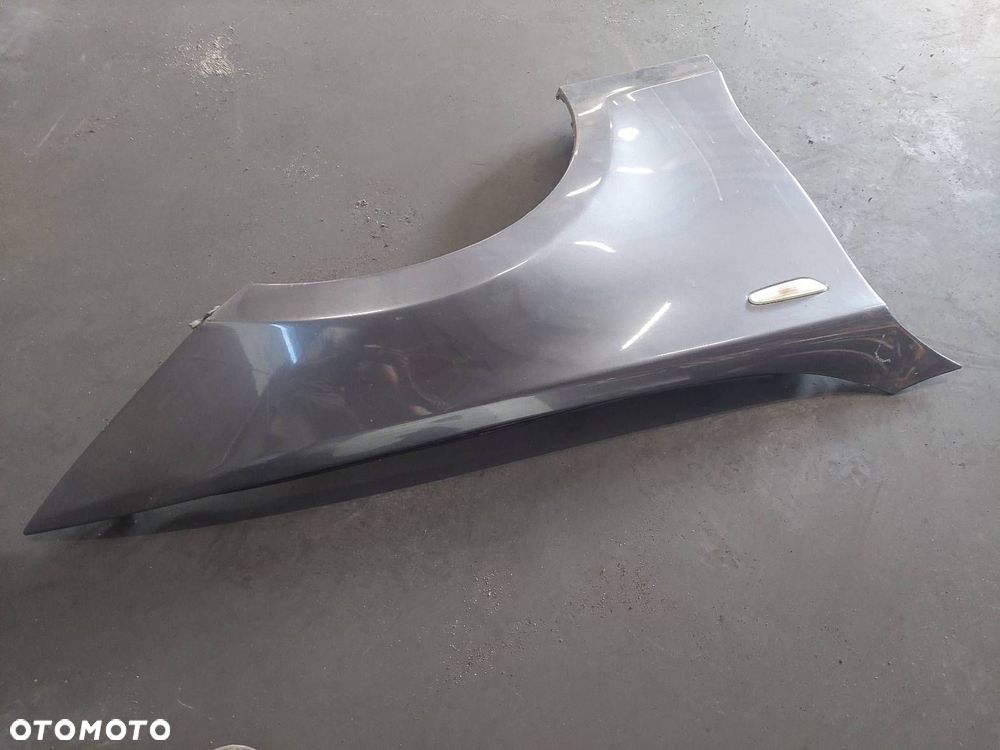 BŁOTNIK PRAWY PRZÓD BMW E87 A22 SPARKLING GRAPHITE METALLIC - 2