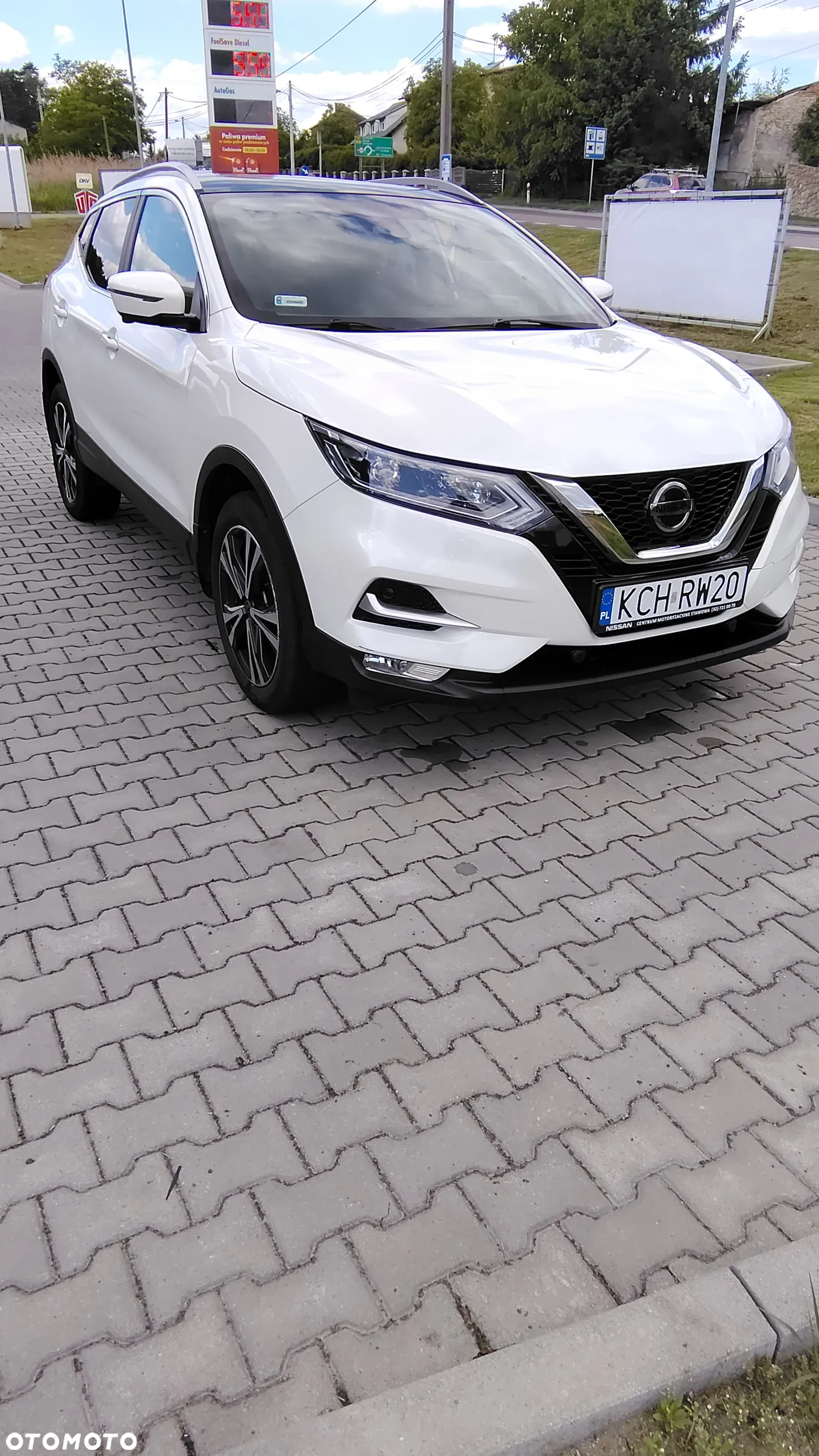 Nissan Qashqai 1.3 DIG-T N-Connecta - 4