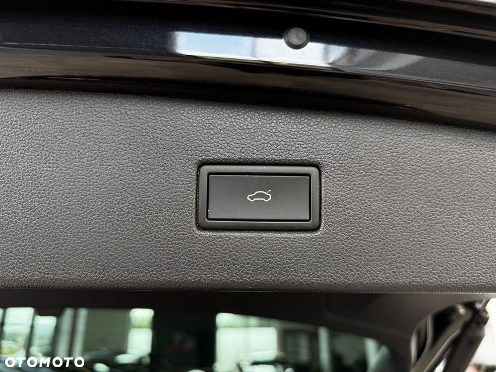 Volkswagen Tiguan - 14