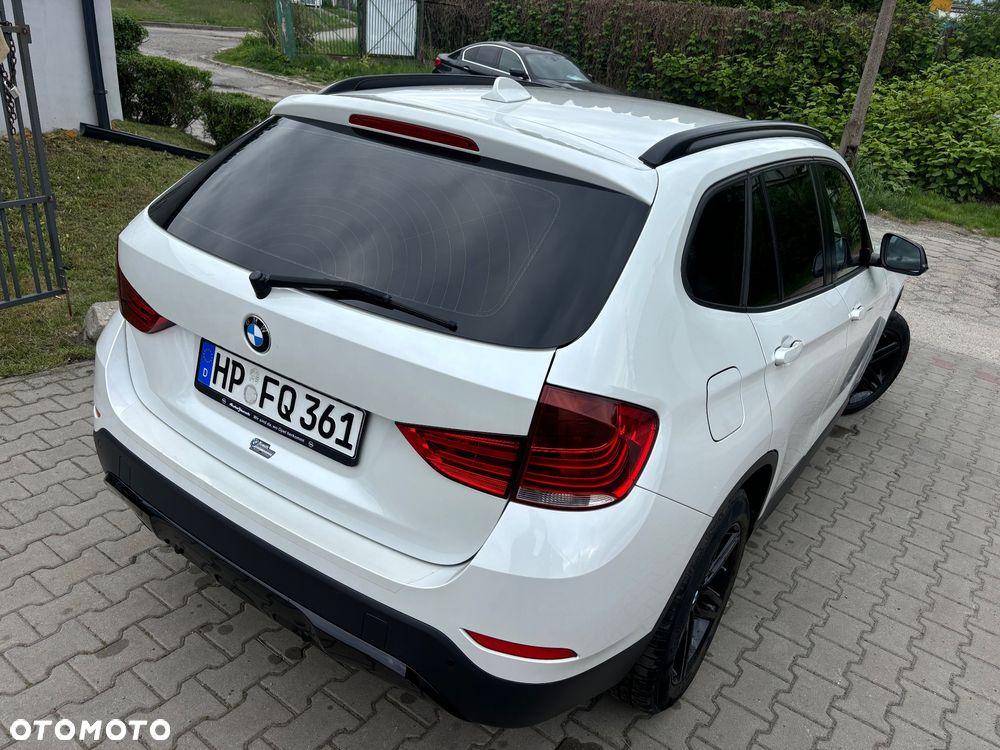 BMW X1 sDrive18d Sport Line - 24