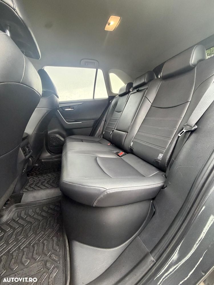 Toyota RAV4 2.5 VVT-iE 4x4 Luxury - 16