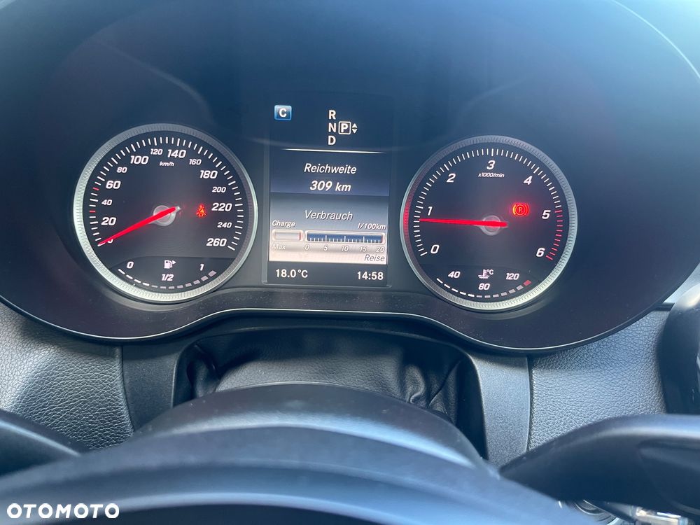 Mercedes-Benz Klasa C 220 (BlueTEC) d T 7G-TRONIC - 31