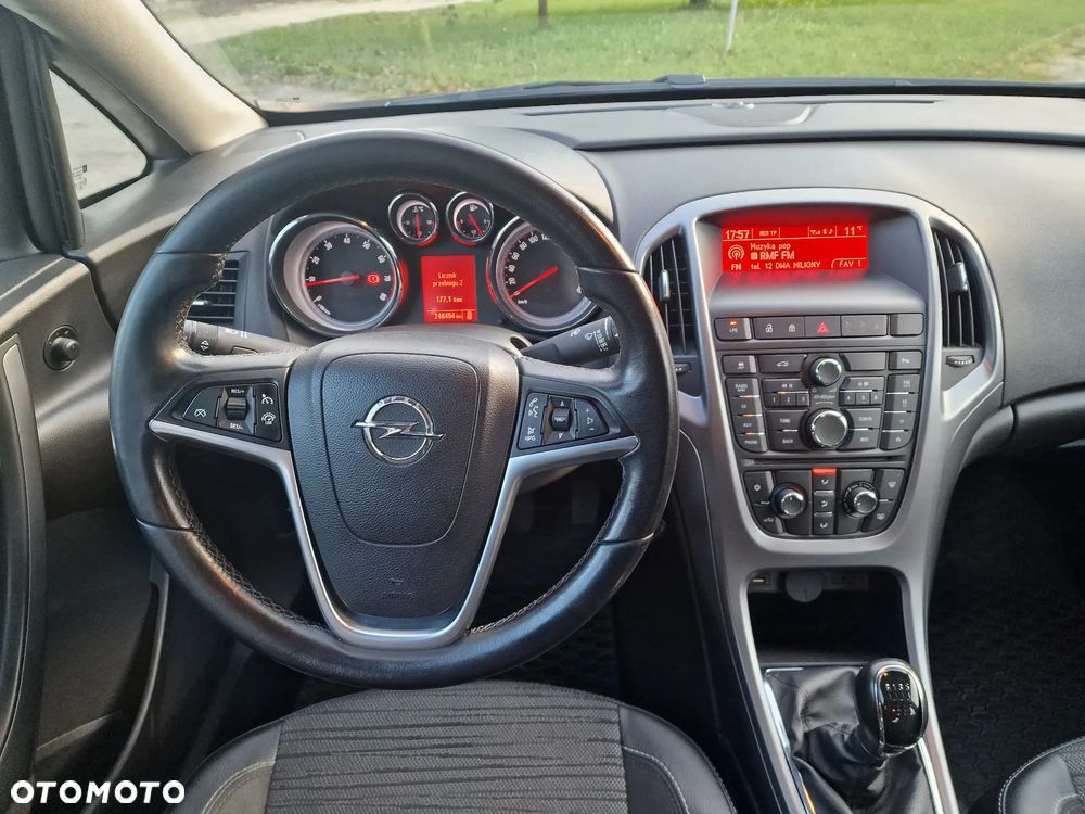 Opel Astra IV 1.4 T Active EU6 - 11