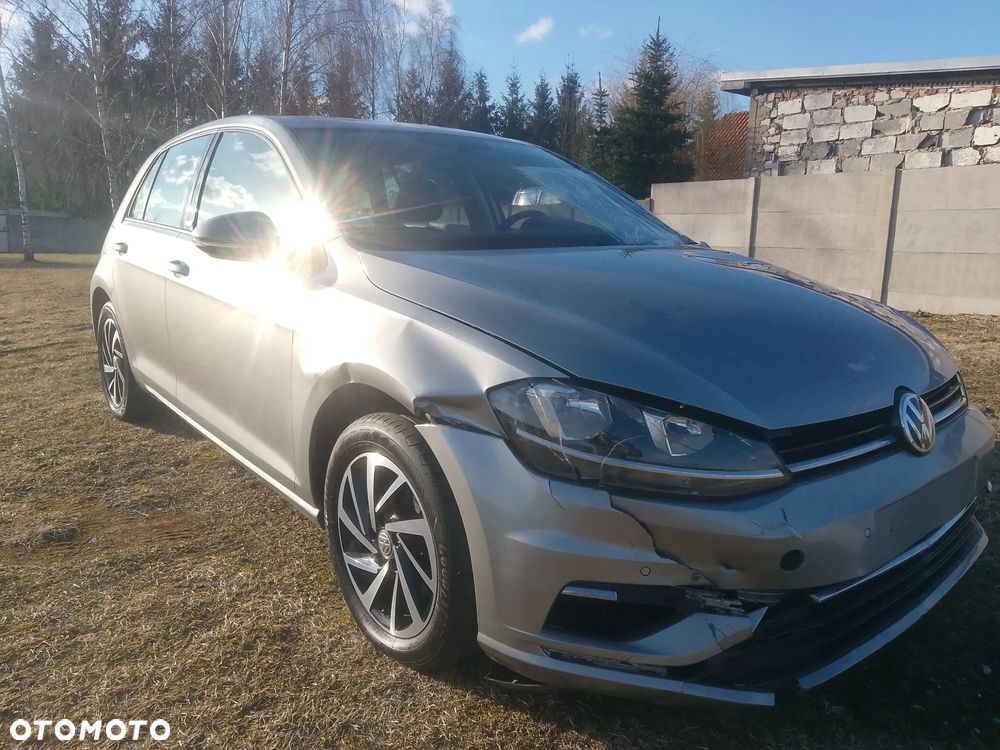 Volkswagen Golf 1.6 TDI BMT Comfortline - 1