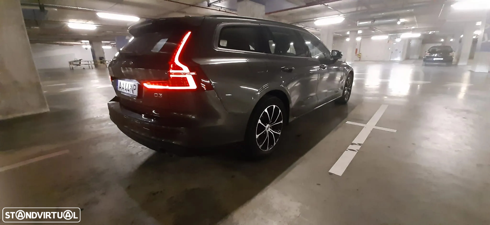 Volvo V60 2.0 D3 Momentum Geartronic - 7