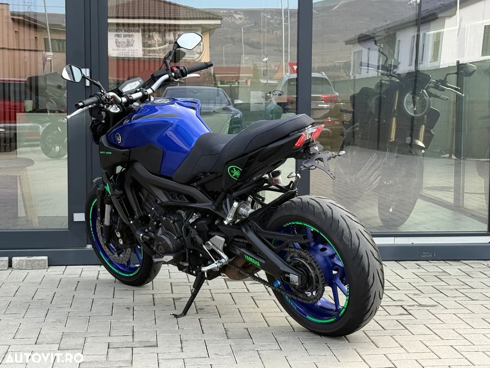 Yamaha MT-09 - 6