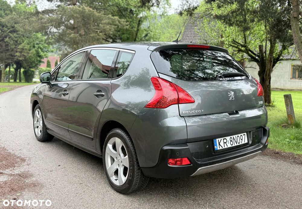 Peugeot 3008 1.6 HDi Premium - 10