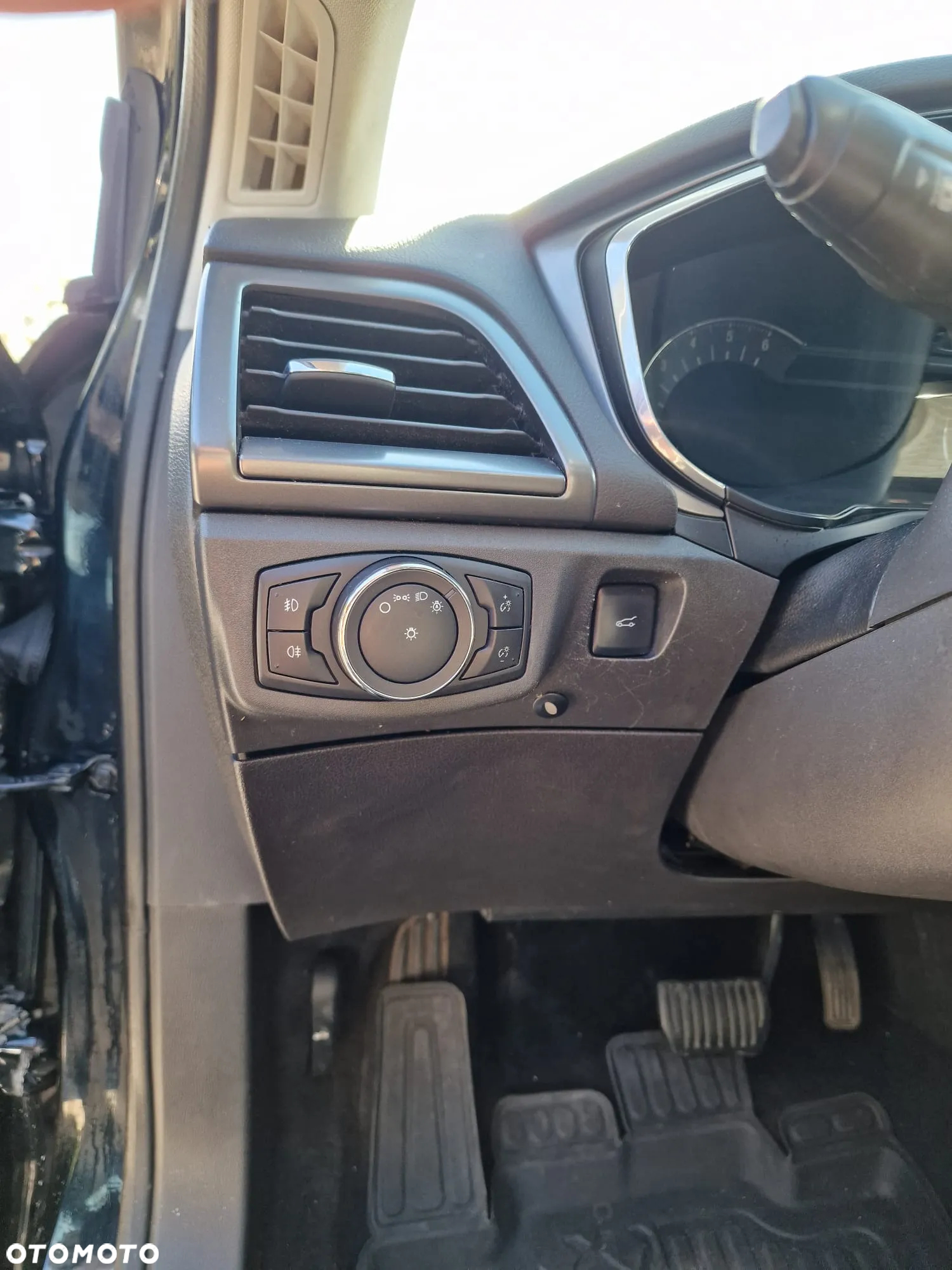 Ford Mondeo 2.0 TDCi Titanium PowerShift - 19
