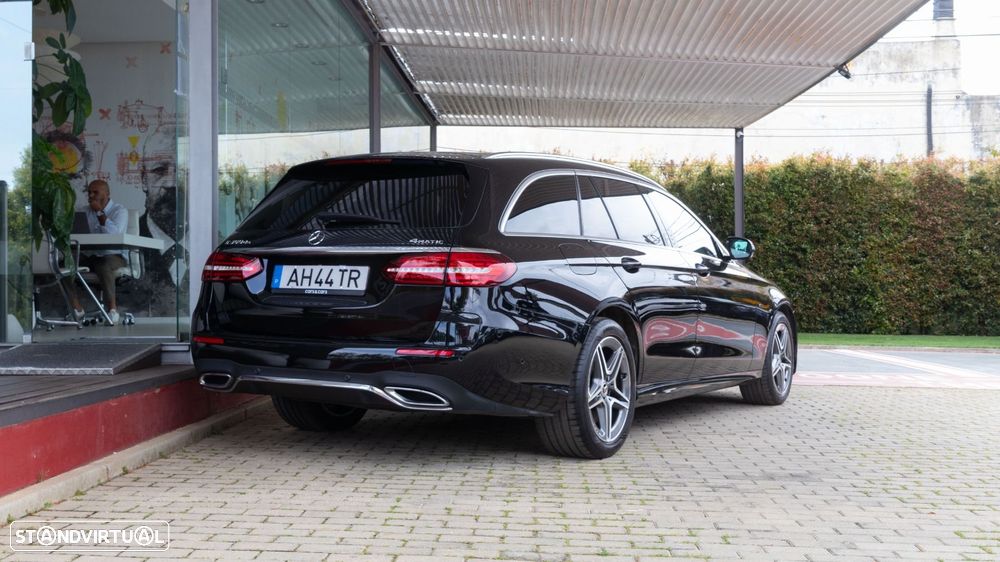 Mercedes-Benz E 300 de AMG Line 4Matic - 3