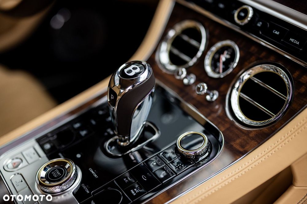 Bentley Continental GT - 13