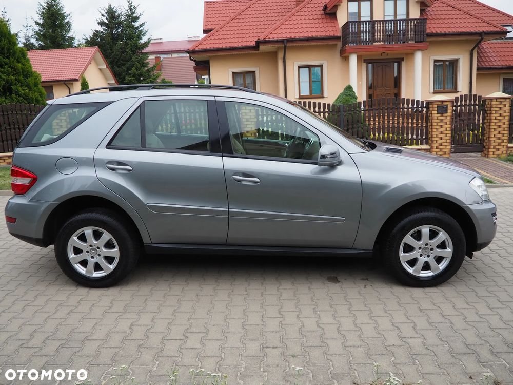 Mercedes-Benz ML - 15