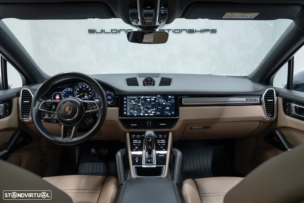 Porsche Cayenne Coupé E-Hybrid - 22