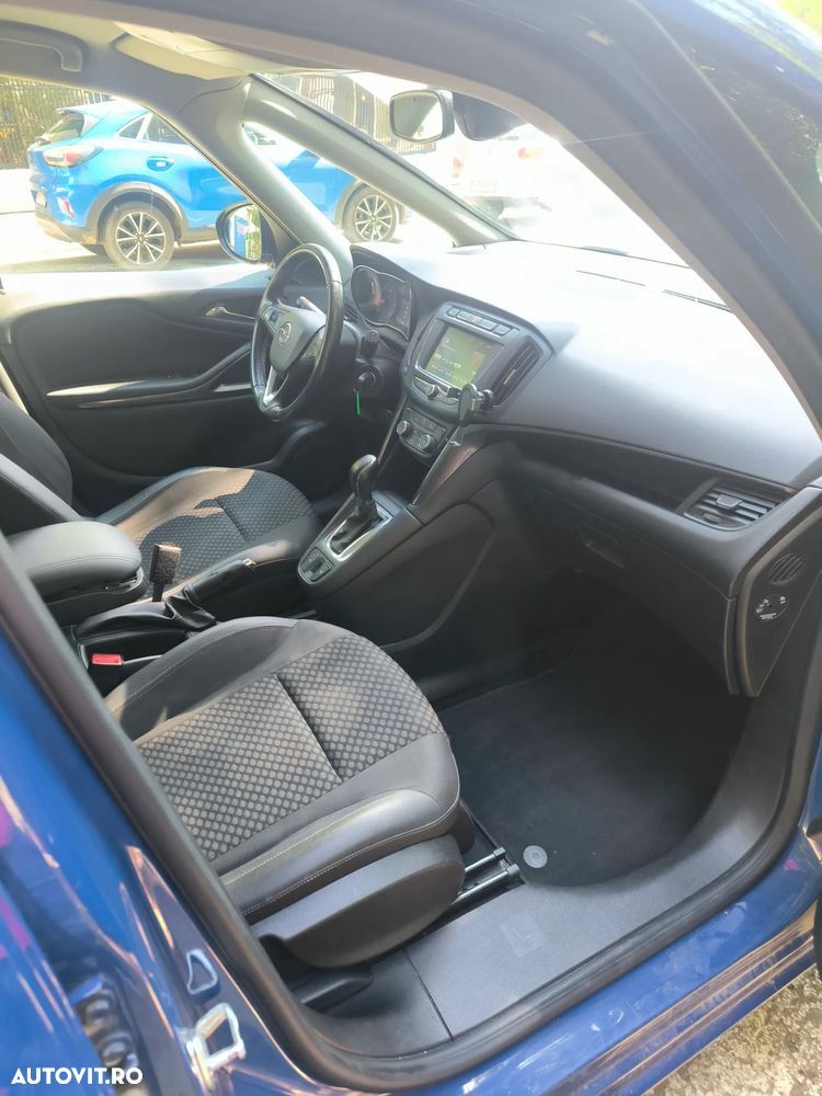 Opel Zafira - 11