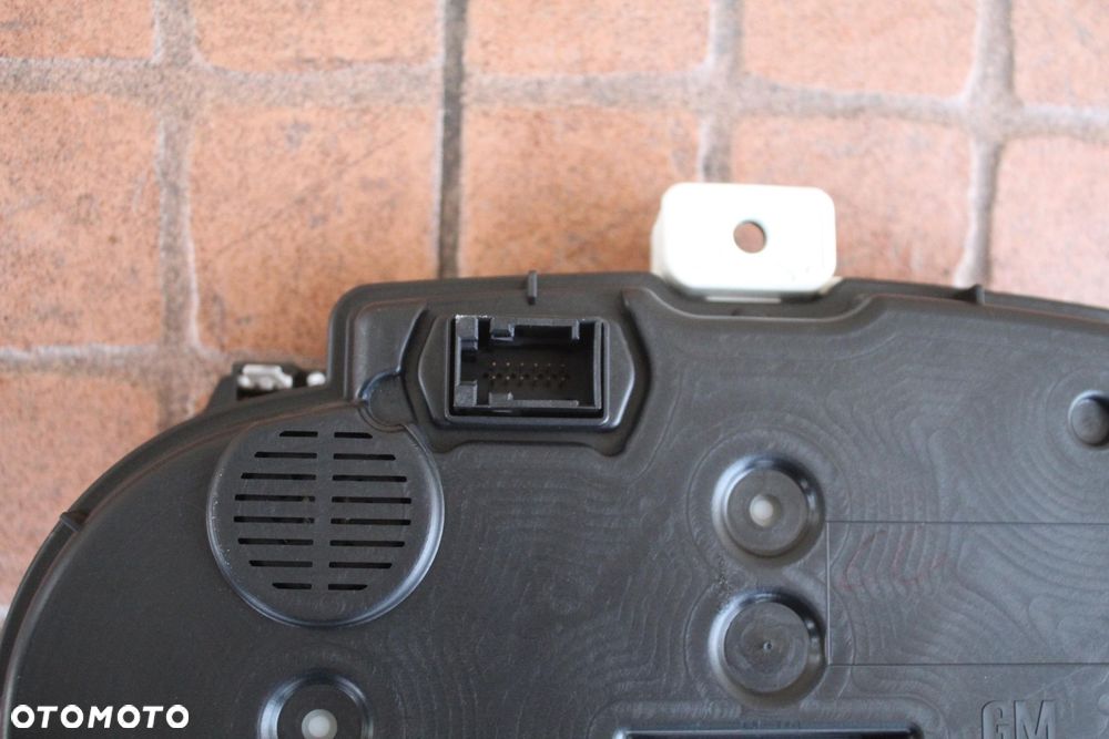 LICZNIK OPEL CORSA D 1.0 13252140 - 4