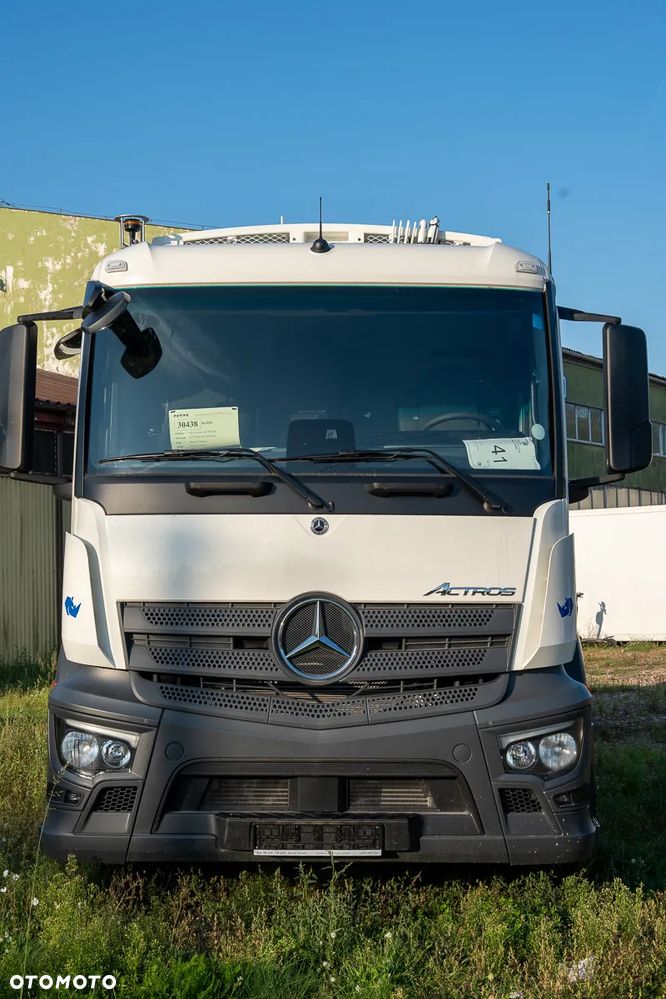 Mercedes-Benz Actros 2533 - 8