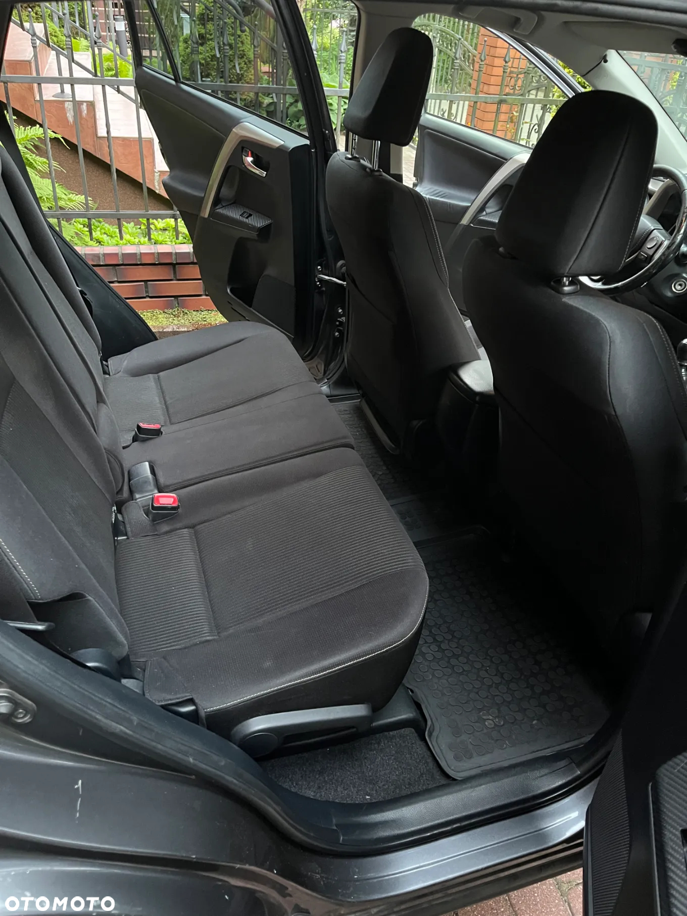 Toyota RAV4 2.0 D-4D Premium 4x2 - 2