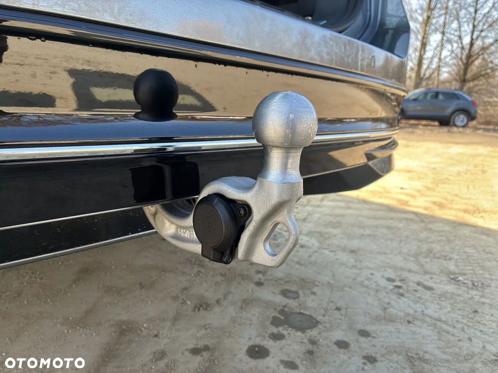 Volkswagen Passat - 13