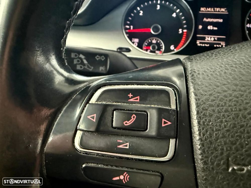 VW Passat CC 2.0 TDi BlueMotion - 23
