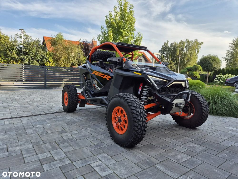 Polaris RZR - 6